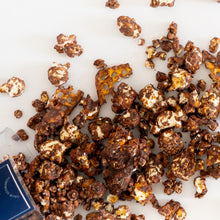 Cargar imagen en el visor de la galería, Dark Pop
